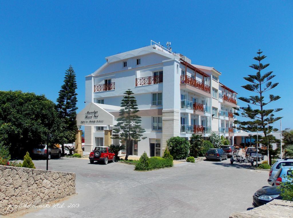 Manolya Hotel Kyrenia  Exterior photo